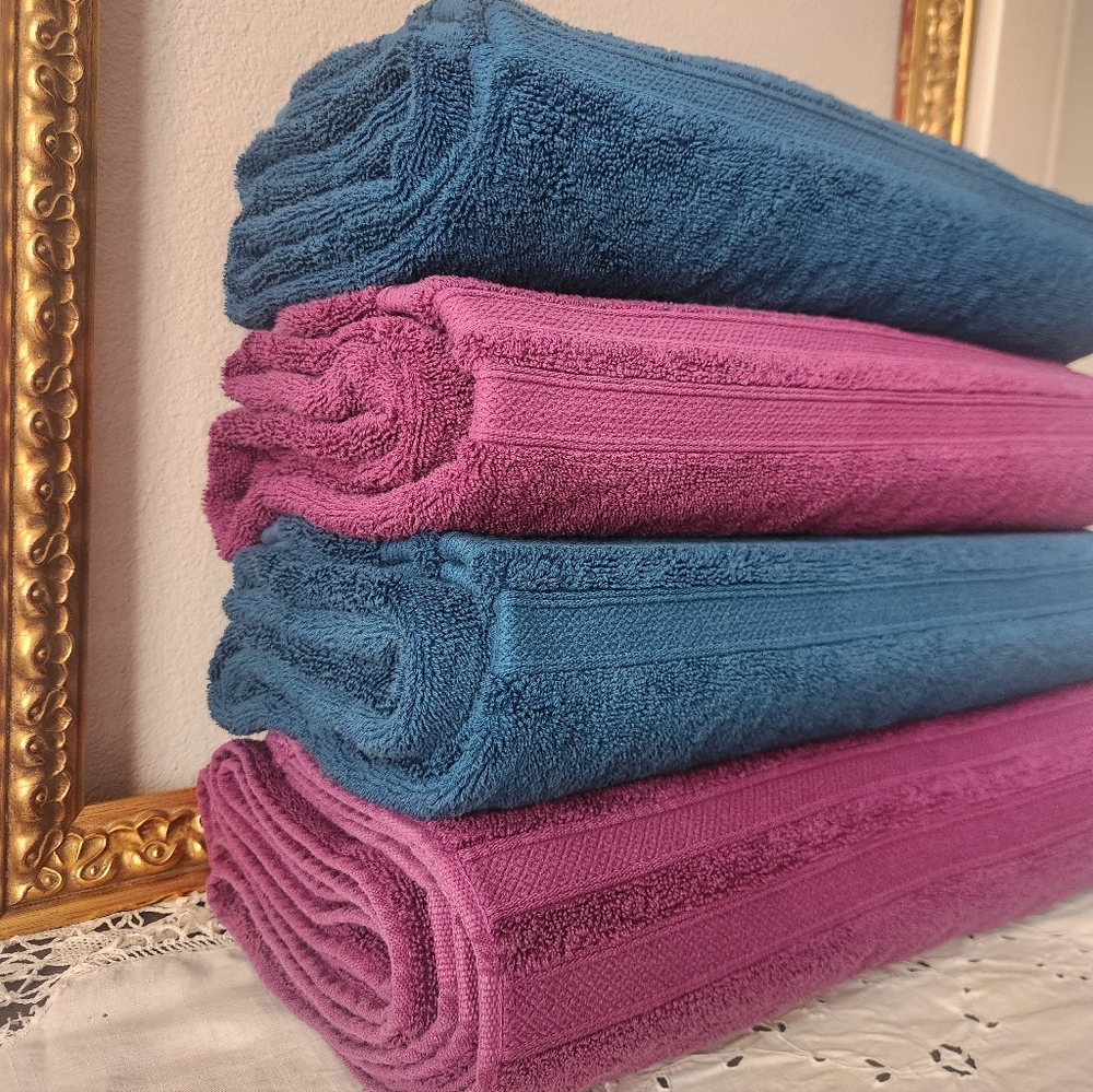 2x Charisma Resort Towels - Picture 4 of 8